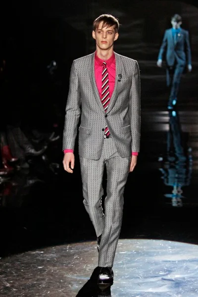 Look 1
